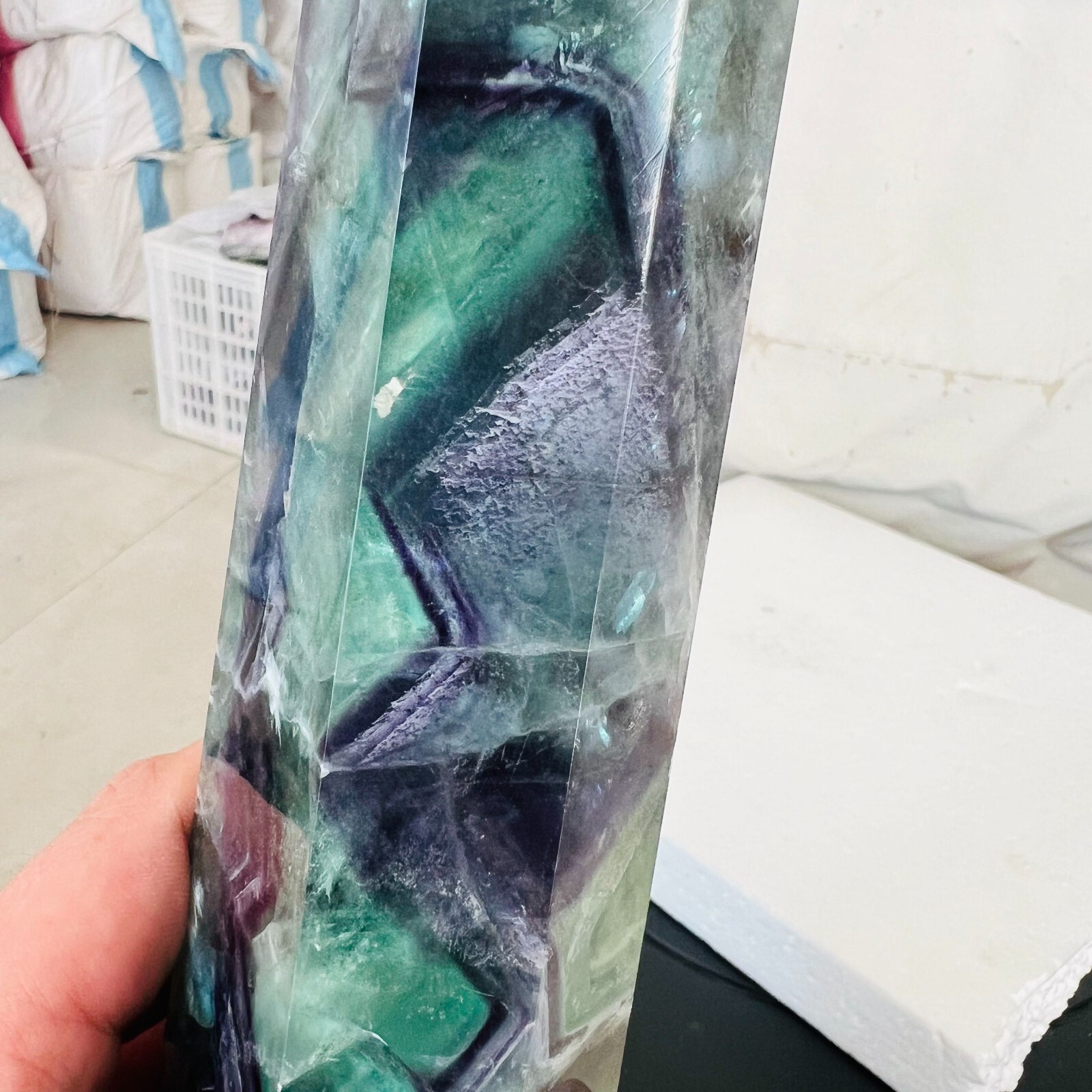 2.64LB Polishing and healing of natural colored fluorite crystal tower 1200g