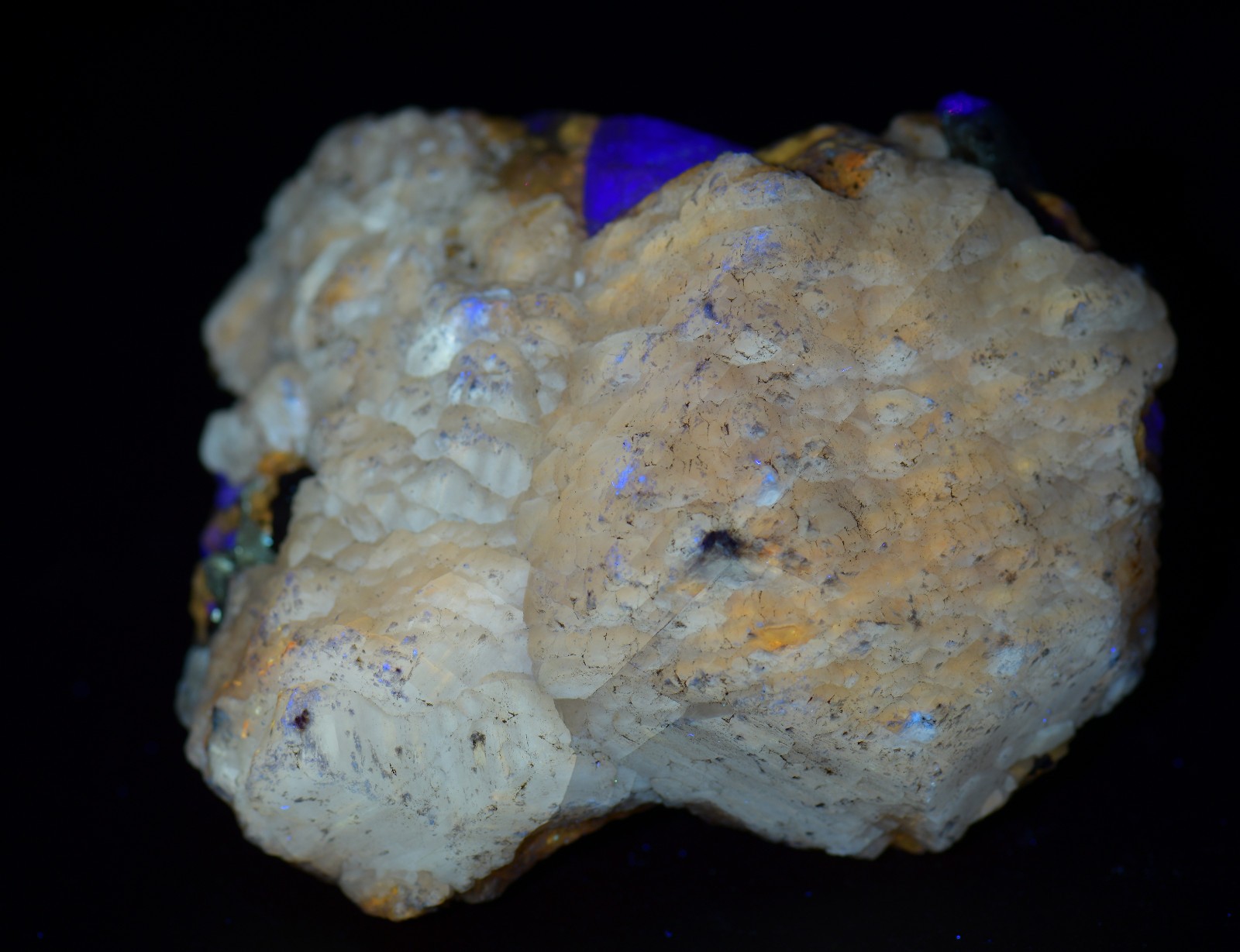 Calcite, Fluorite, Sphalerite specimen, UV. Cave-in-Rock, Illinois. 224 grams.