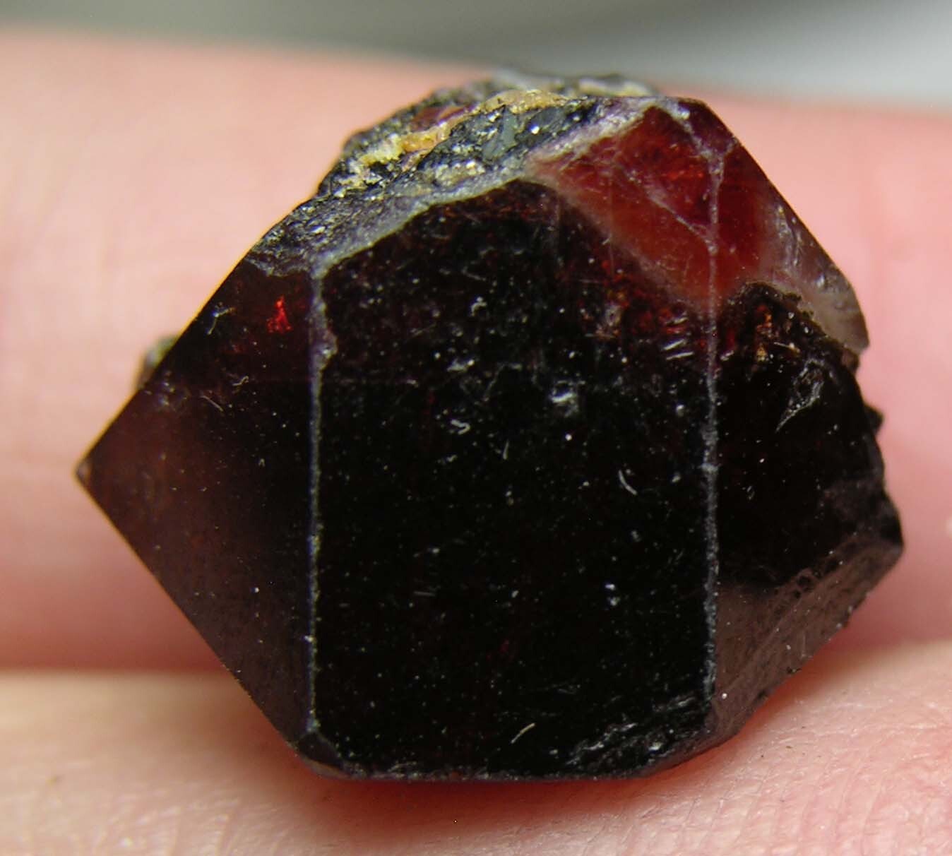 #32 Afghanistan 27.0ct Natural Octagonal Brownish Red Zircon Specimen 5.35g 14mm