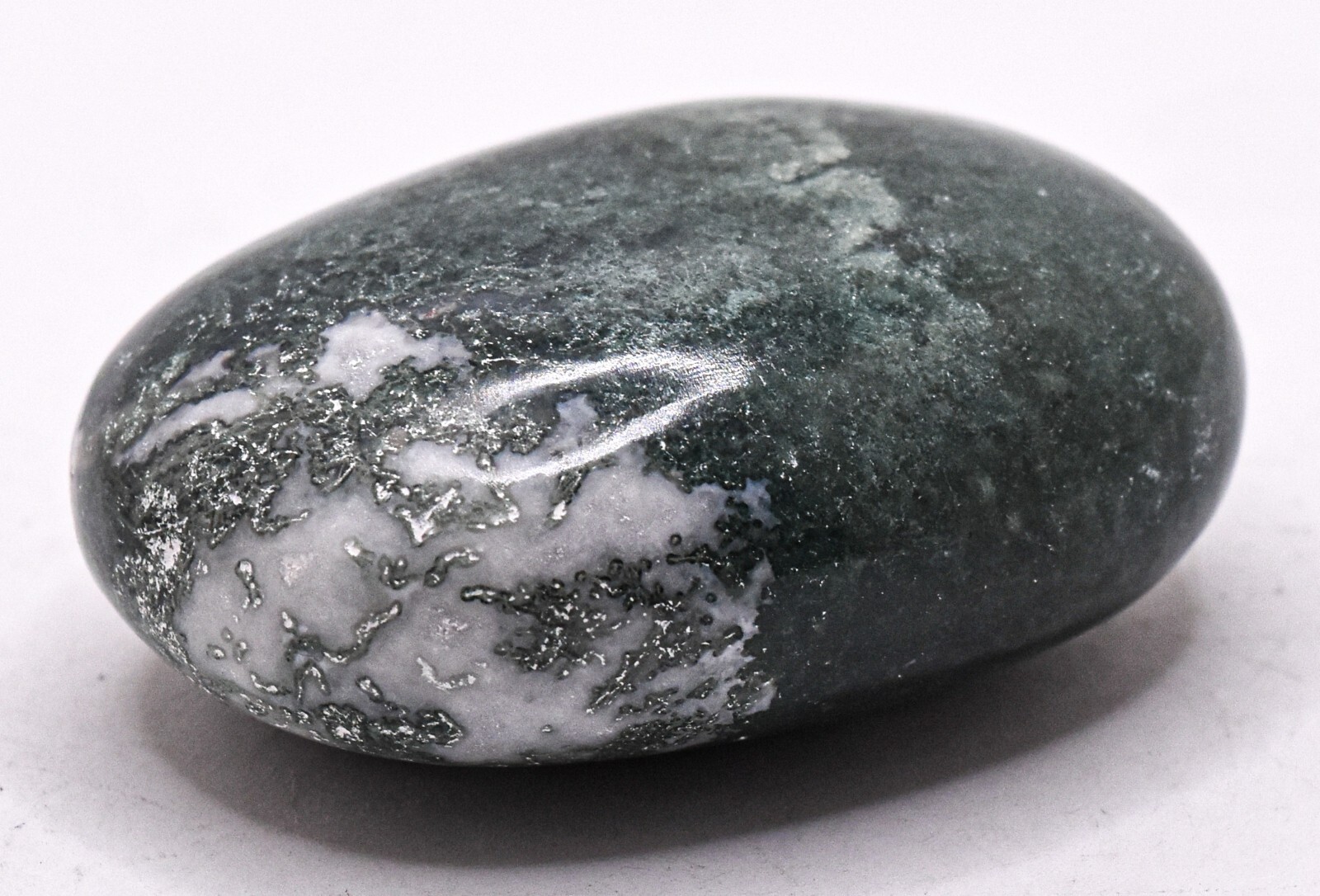 2.25″ Green White Moss Agate Palm Stone Pebble Polished Crystal Mineral – India