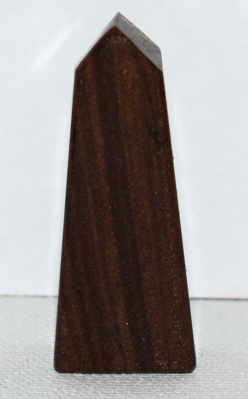 Brown Onyx Oblisk Tower Hand Shaped North Carolina US Display 70Ct