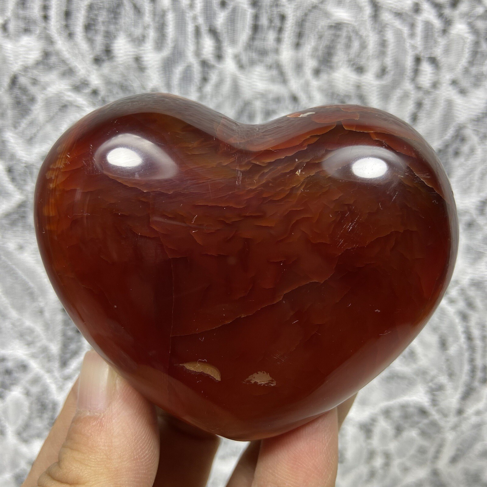 79mm243g Beautiful Red Agate Heart Carnelian Palm Reiki Display Mad Y656