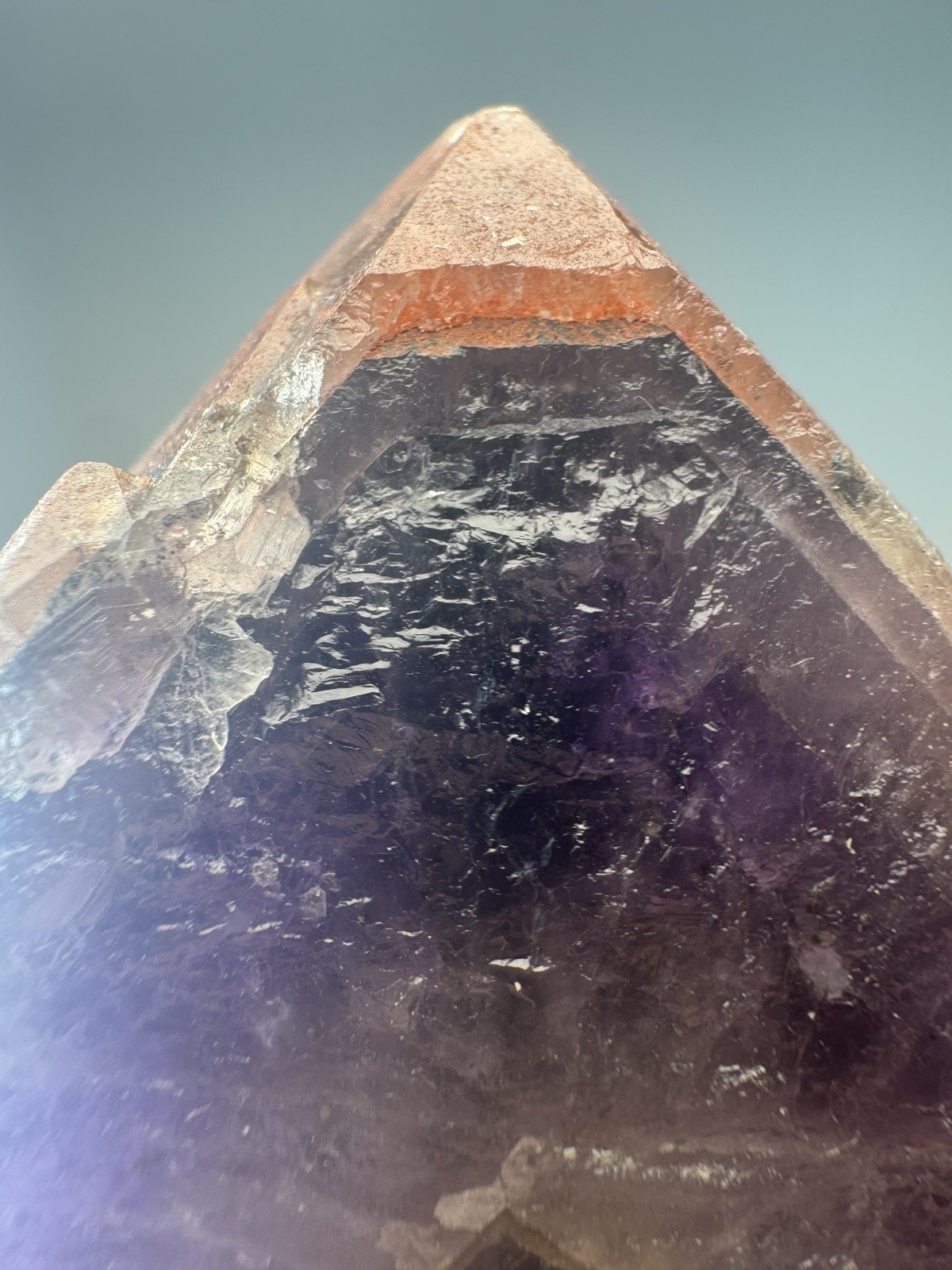 AURALITE 23 Hematite Red Cap Boreal Chevron Amethyst Quartz Crystal Canada