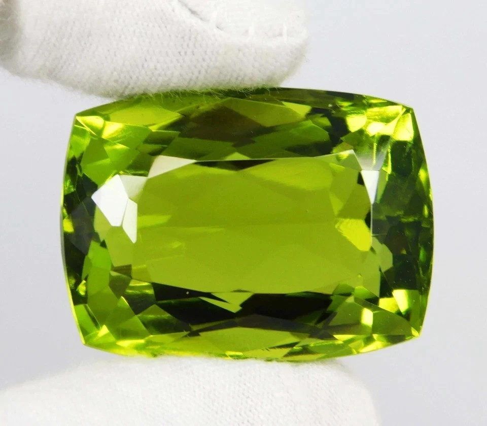 102+ Ct Green Peridot Cushion Cut Certified Flawless Loose Gemstone