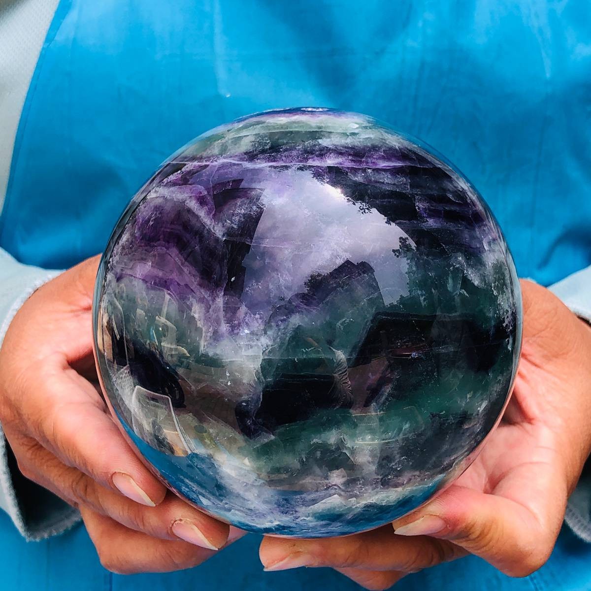 2240G Natural Green Coloured Fluorite Ball Quartz Crystal Reiki Healing 5464