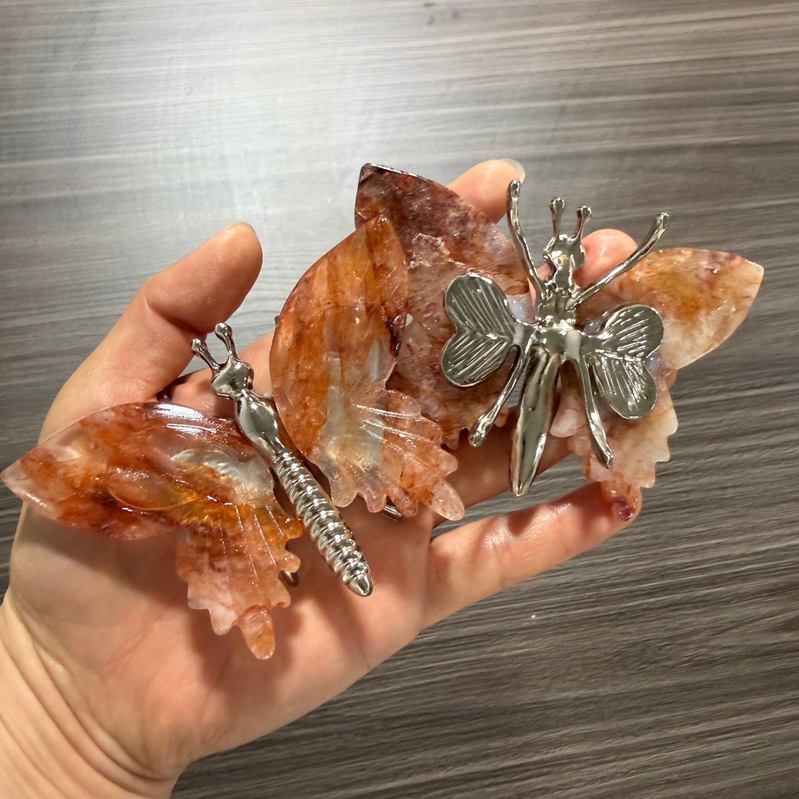 3.6″ Natural red gum flower Butterfly carved Reiki heal holiday gift 1pc