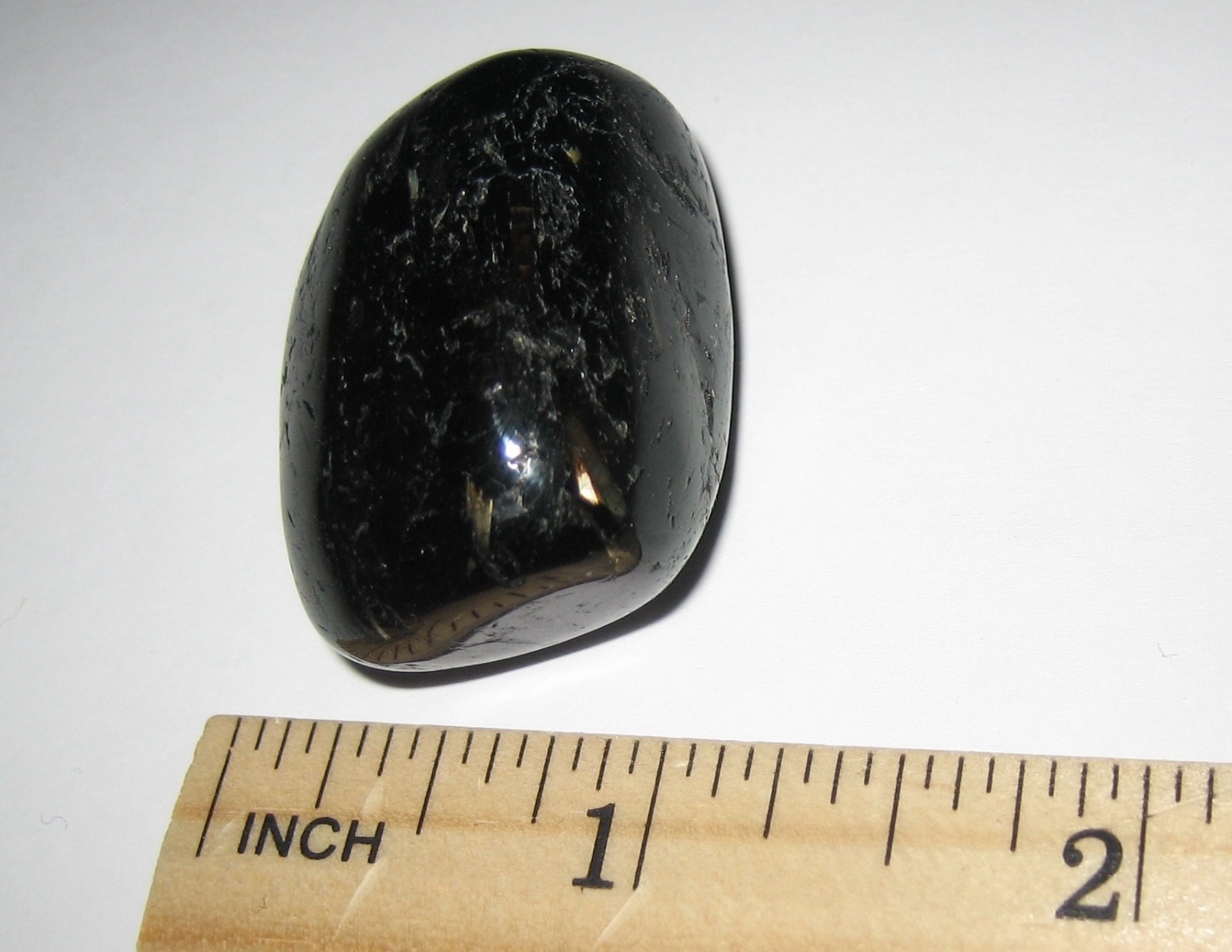 1.3″ RARE TUMBLED POLISHED AUTHENTIC NUUMMITE STONE FROM GREENLAND 32.6grams *13