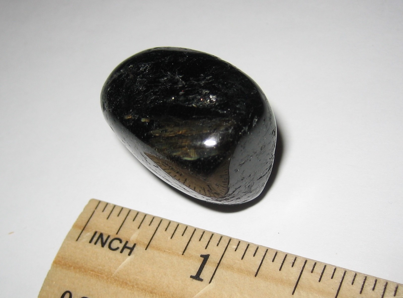 1.2″ RARE TUMBLED POLISHED AUTHENTIC NUUMMITE STONE FROM GREENLAND 29grams *8