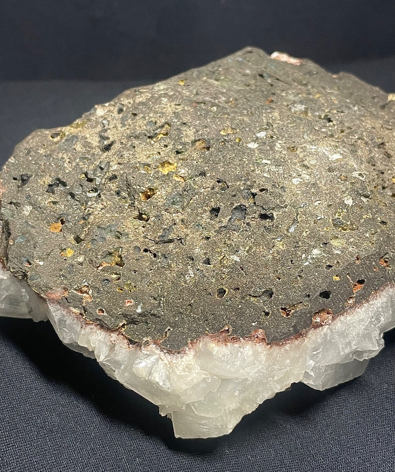 Apophyllite cubes w/ quartz on redox surface crystal mineral 926 gr