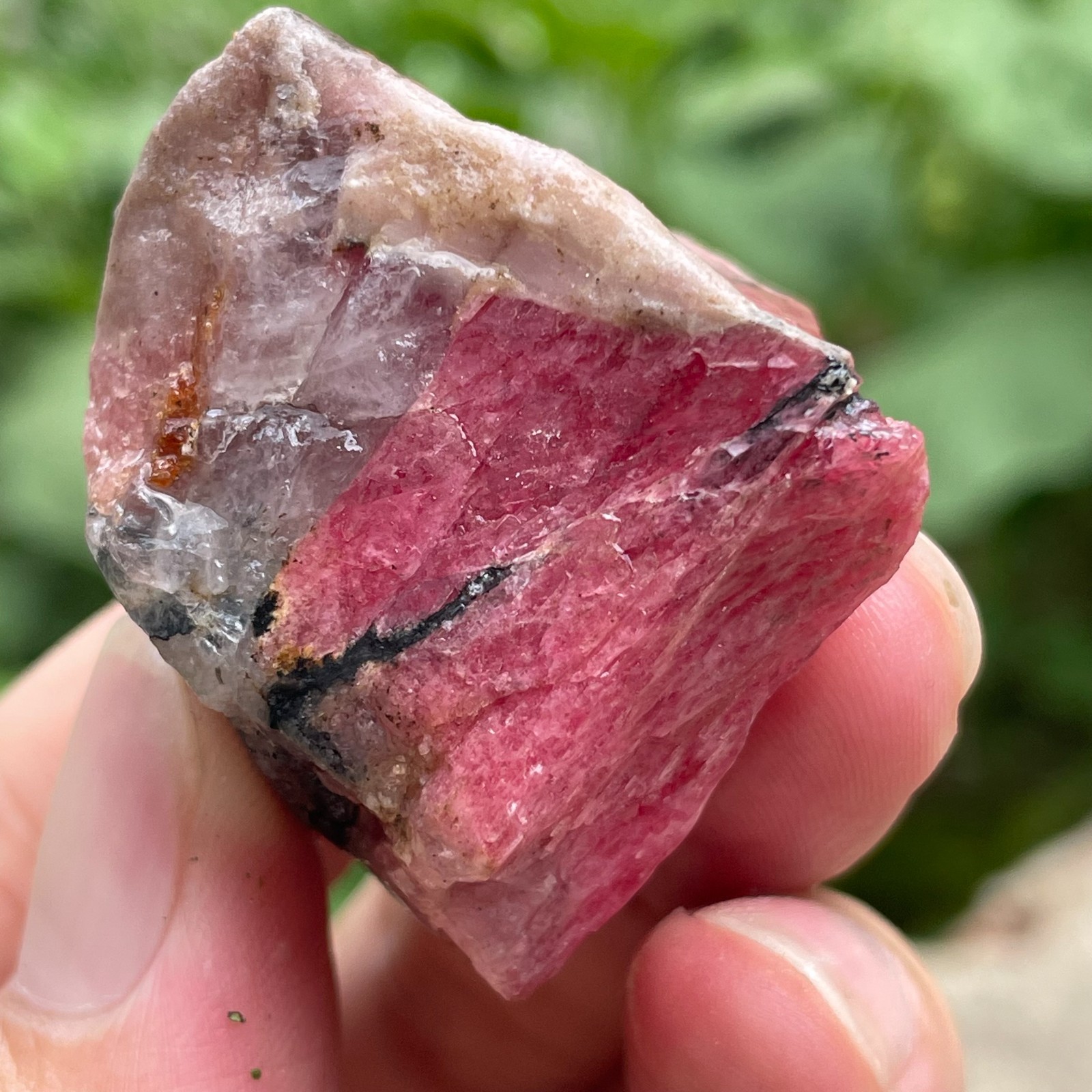 76g Small Raw Ore Red Black Rhodonite Quartz Gemstone Mineral Specimen