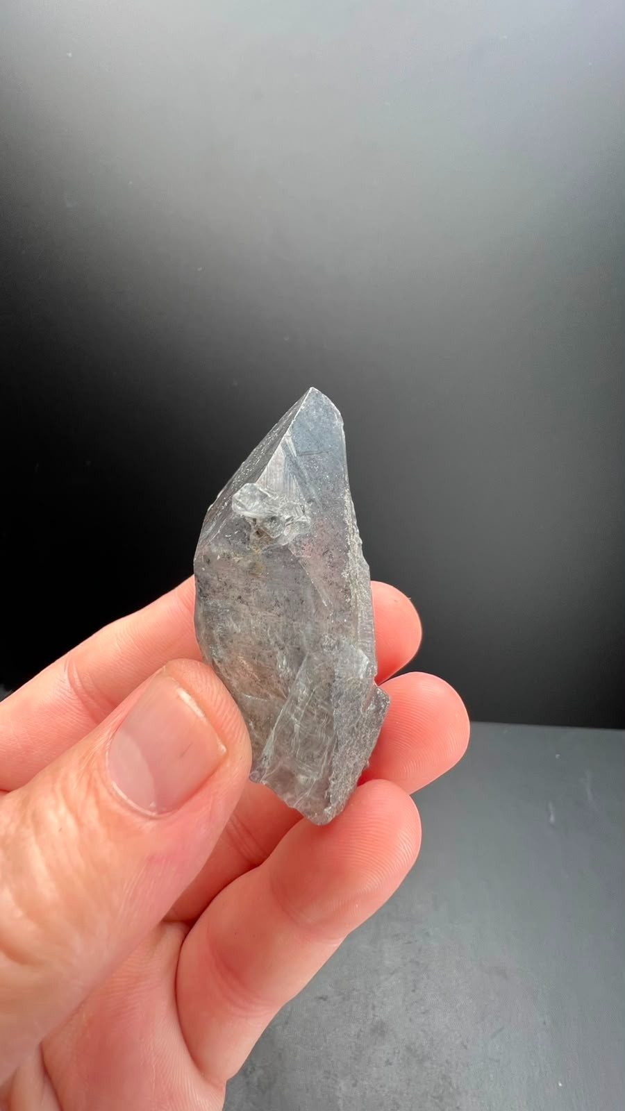5.5cm Smoky Quartz Crystal, Pakistan. 46g Natural Mineral Specimen