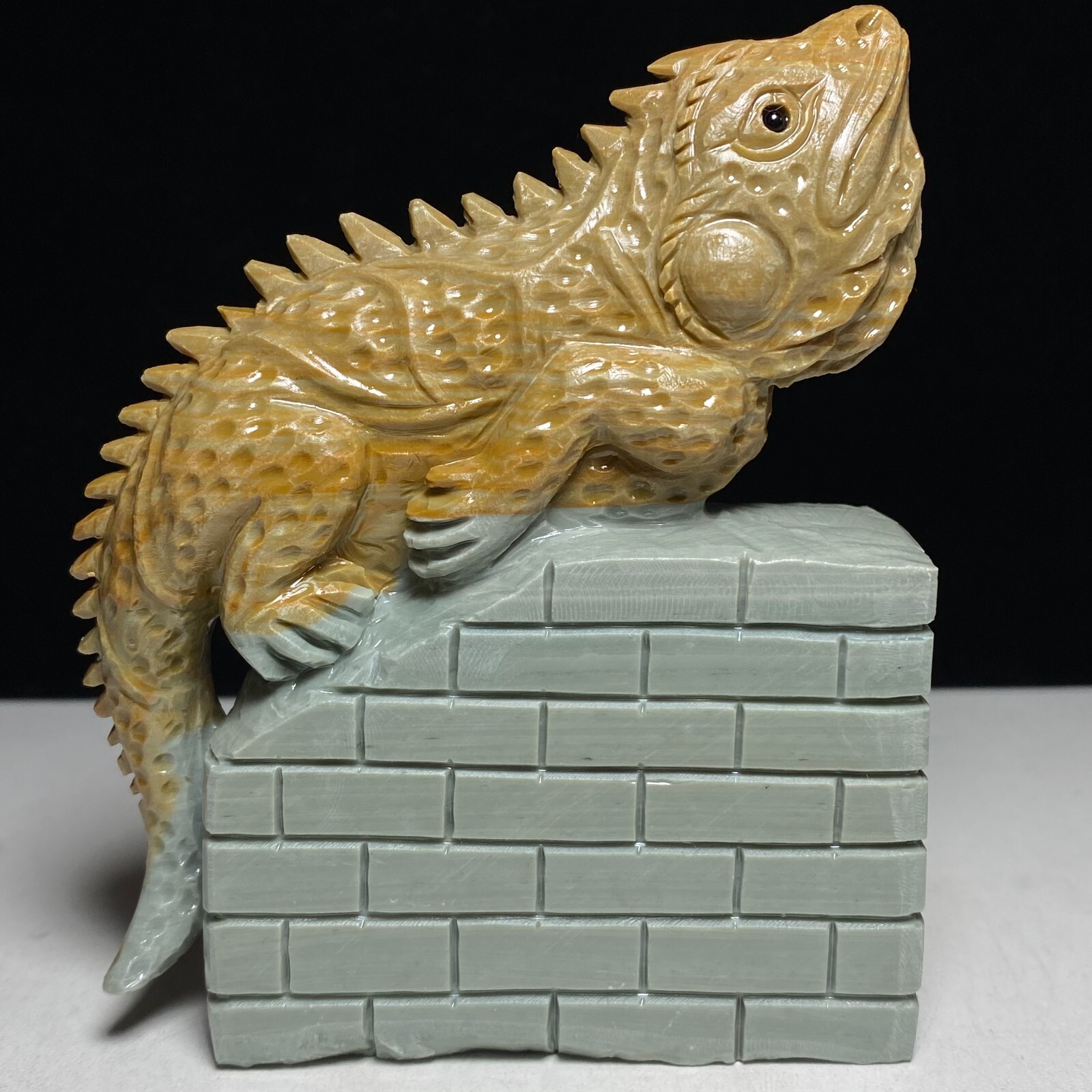 Natural Crystal Quartz Mineral Specimen Songhua Stone Handcarved Lizard Gift