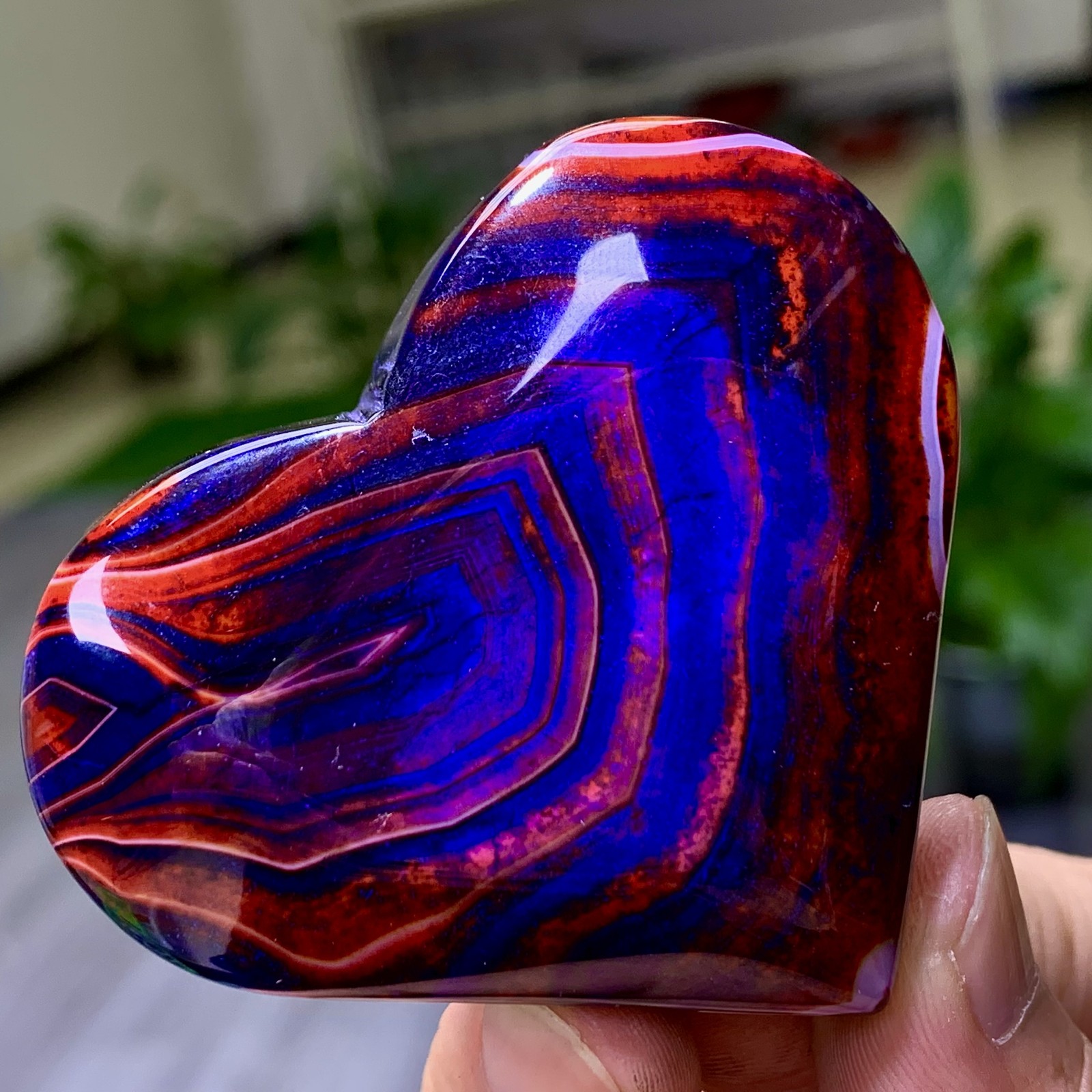 92G Natural colored striped agate crystal mineral heart shape