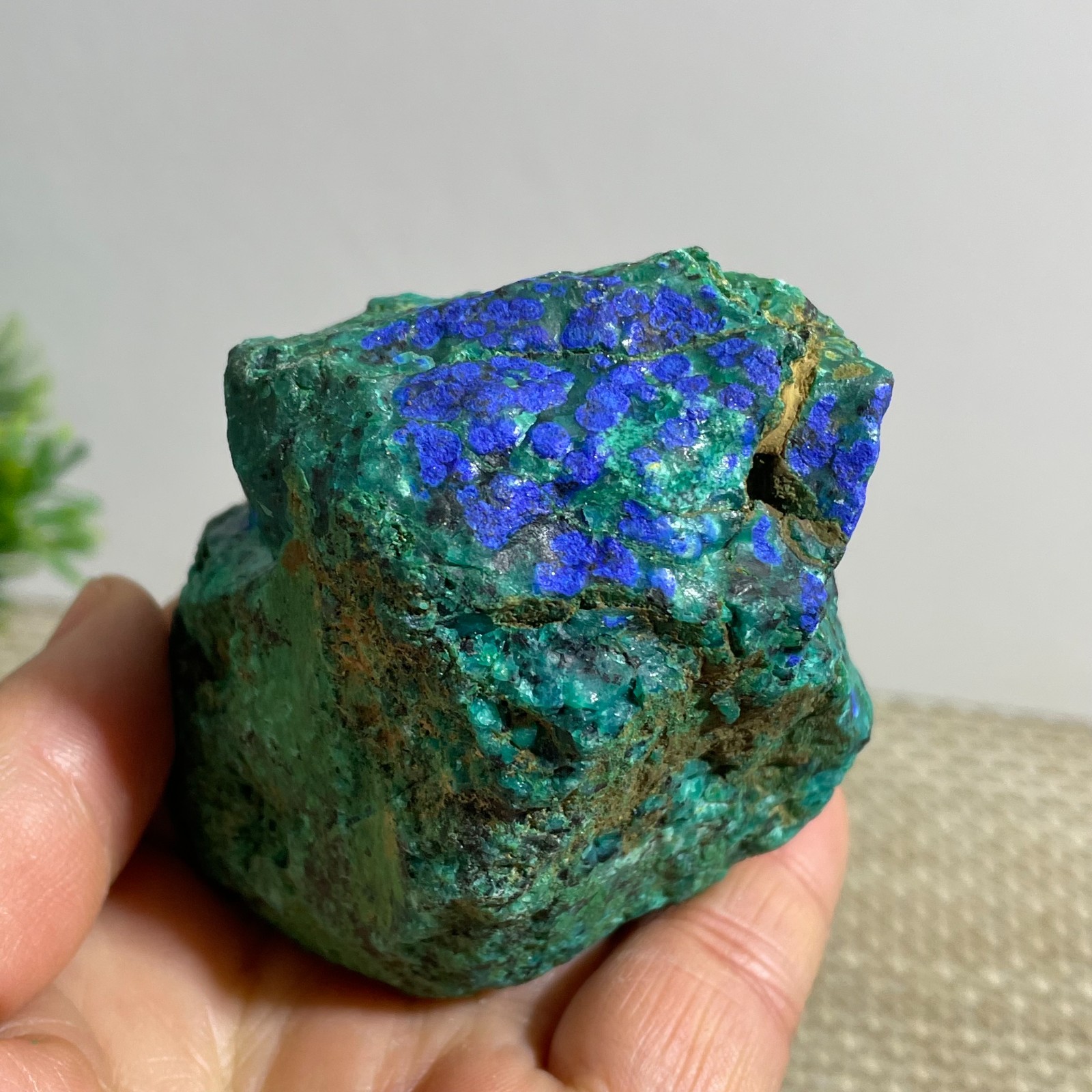 165g Natural blue copper ore quartz crystal mineral specimen