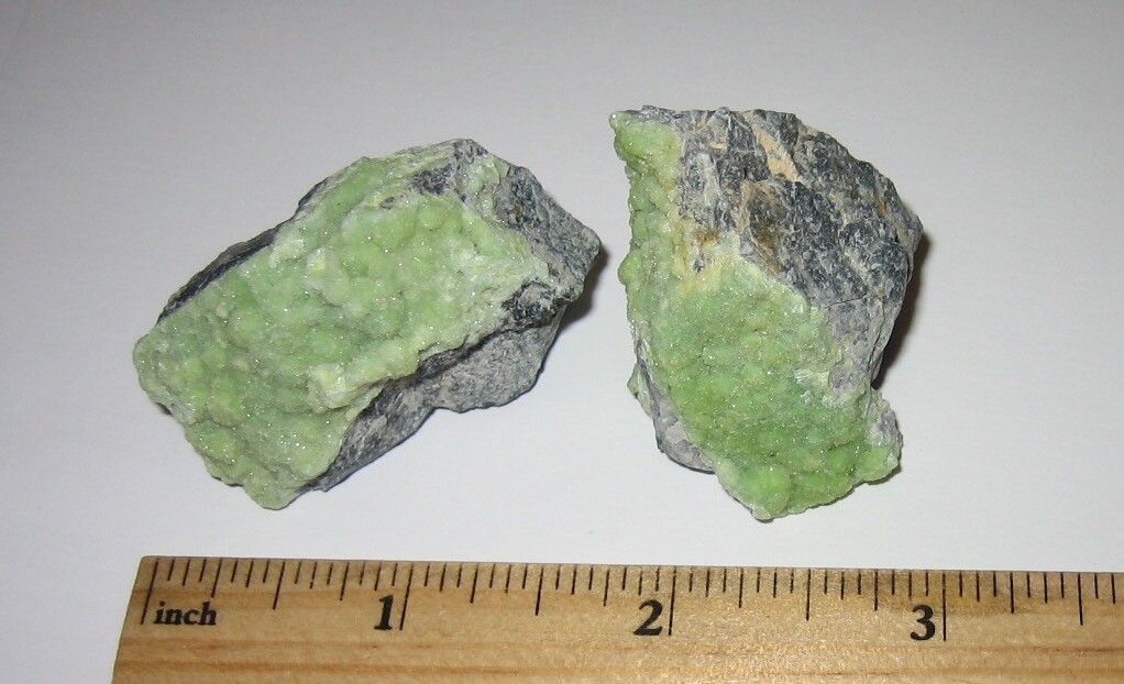 2pc BEAUTIFUL NATURAL 1.5″-1.75″ LIGHT GREEN WAVELLITE CRYSTAL CLUSTERS 59.7g *1