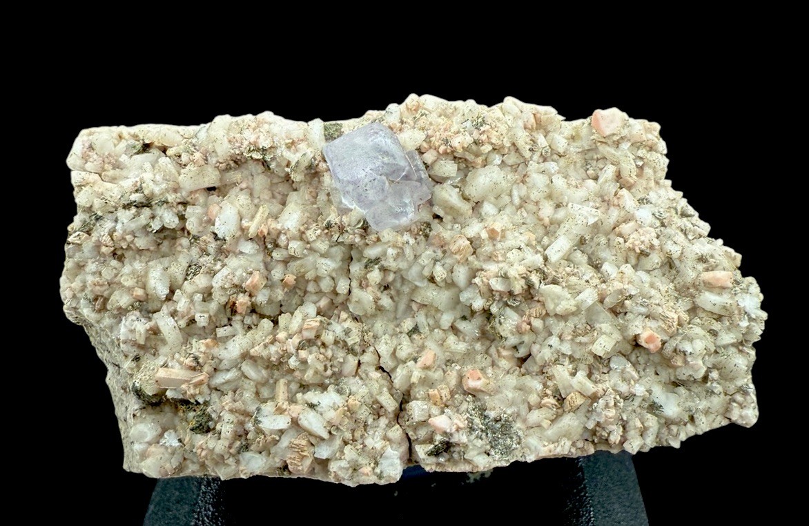 Fluorite & Feldspar Crystals : Baveno . Piedmont , Italy 🇮🇹