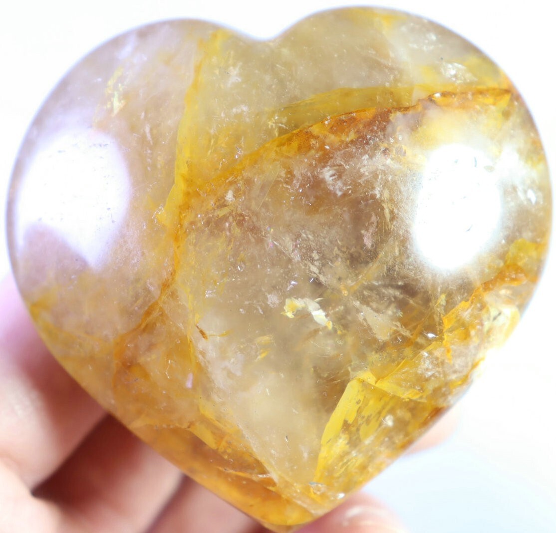133g Natural Yellow Hematoid QUARTZ Crystal Heart Shaped Reiki Stone Healing