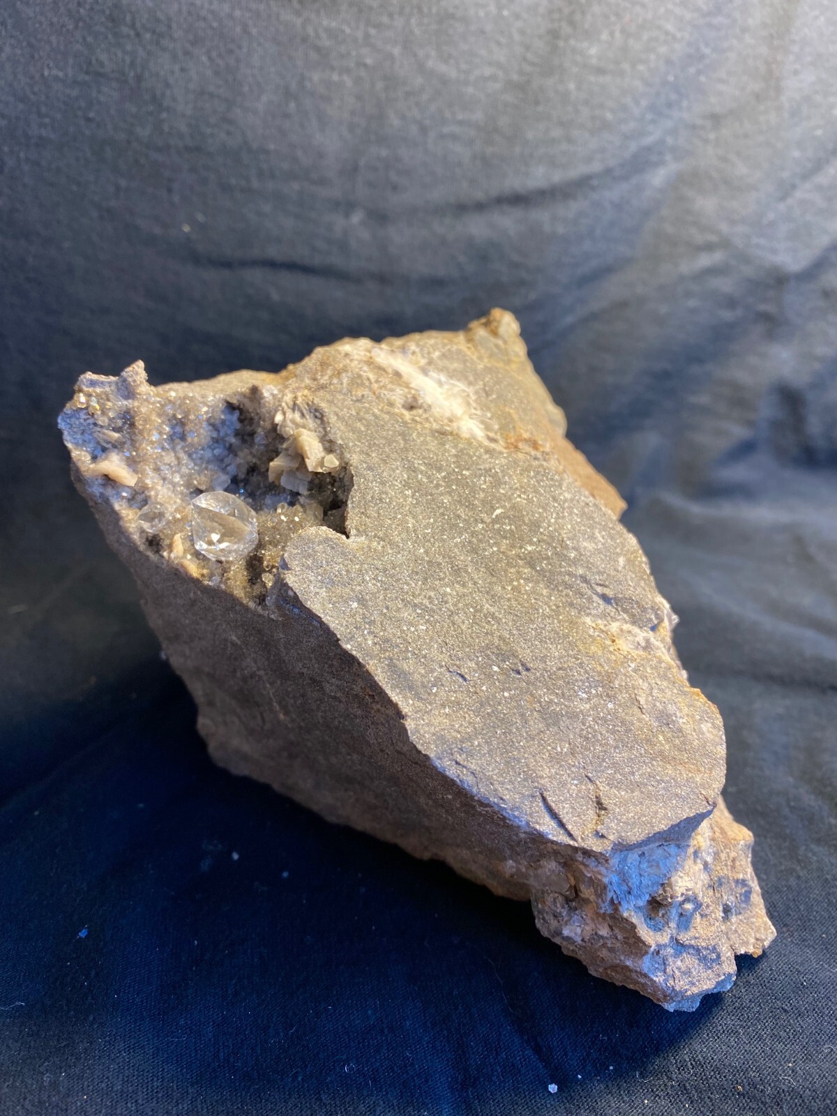 Herkimer Diamond Matrix Piece – New York – Multiple Crystals – Show Piece (C)