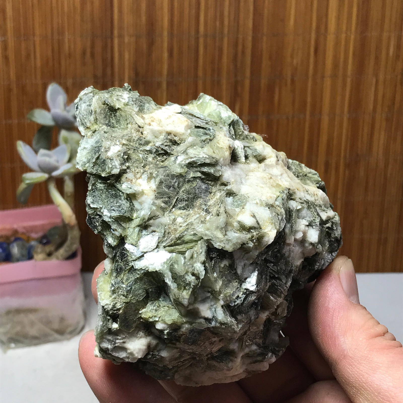 Natural Yellow mica lepidolite crystal specimen spiritual restoration 387g A6381