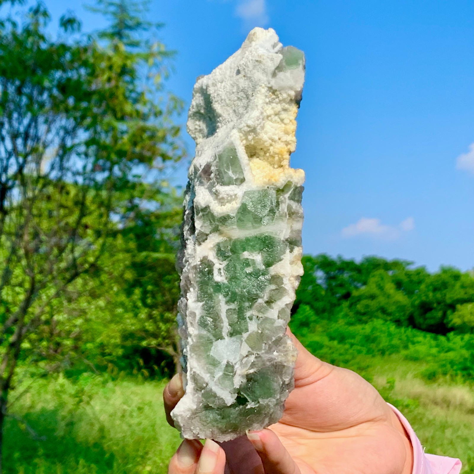 2.24LB Rare transparent green cubic fluorite mineral crystal sample/China