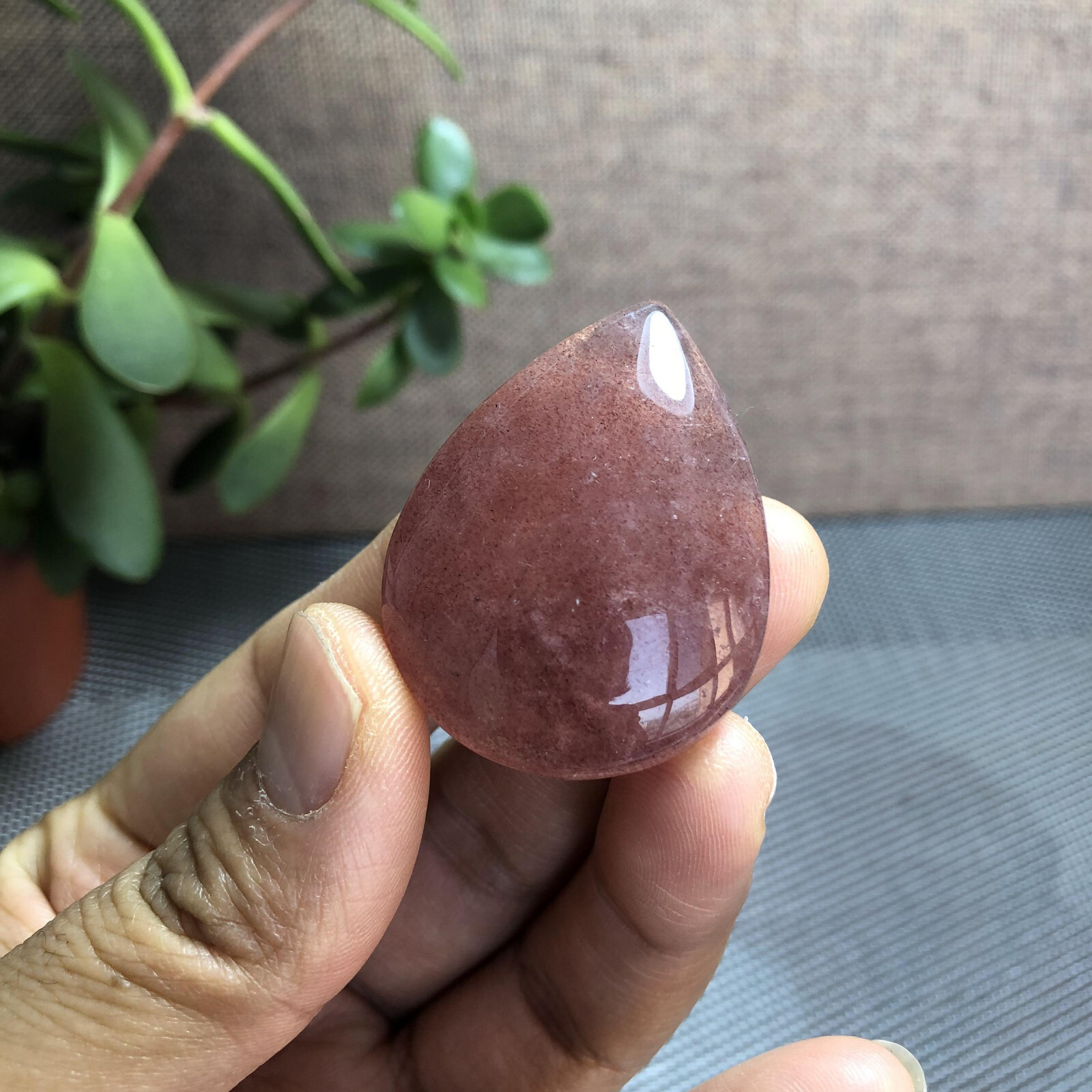 Rare Natutal Red Strawberry Crystal gemstone Pendant Eyes Stunning Viewing A1289