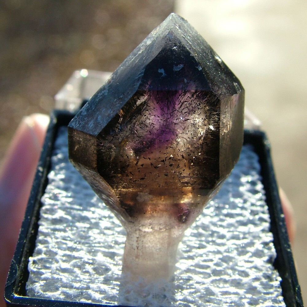 AMETHYST SCEPTER CRYSTAL w HEMATITE STREAMERS perky box ANDILAMENA MADAGASCAR