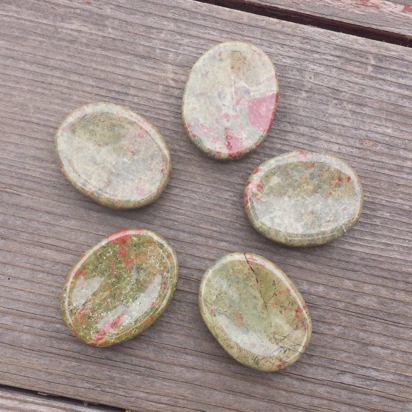 NATURAL UNAKITE GEMSTONE WORRY STONE (ONE)