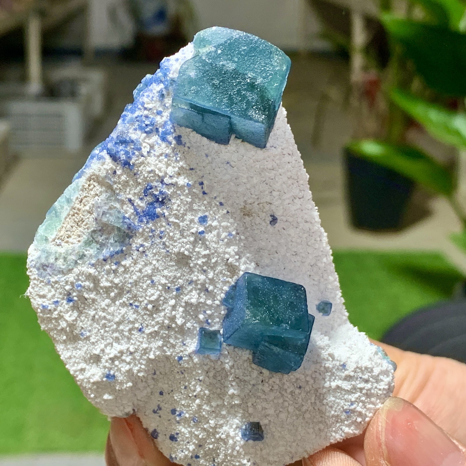 133G Natural Blue Green Cube Fluorite Mineral Crystal Specimen/China