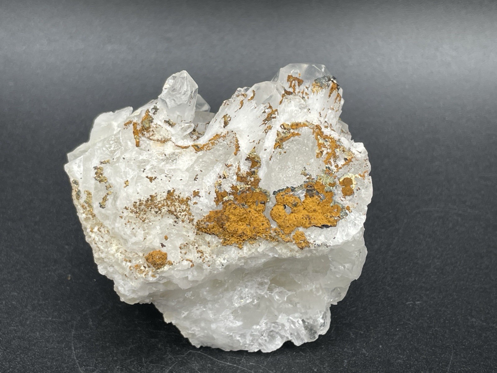 Clear Quartz Cluster 148g