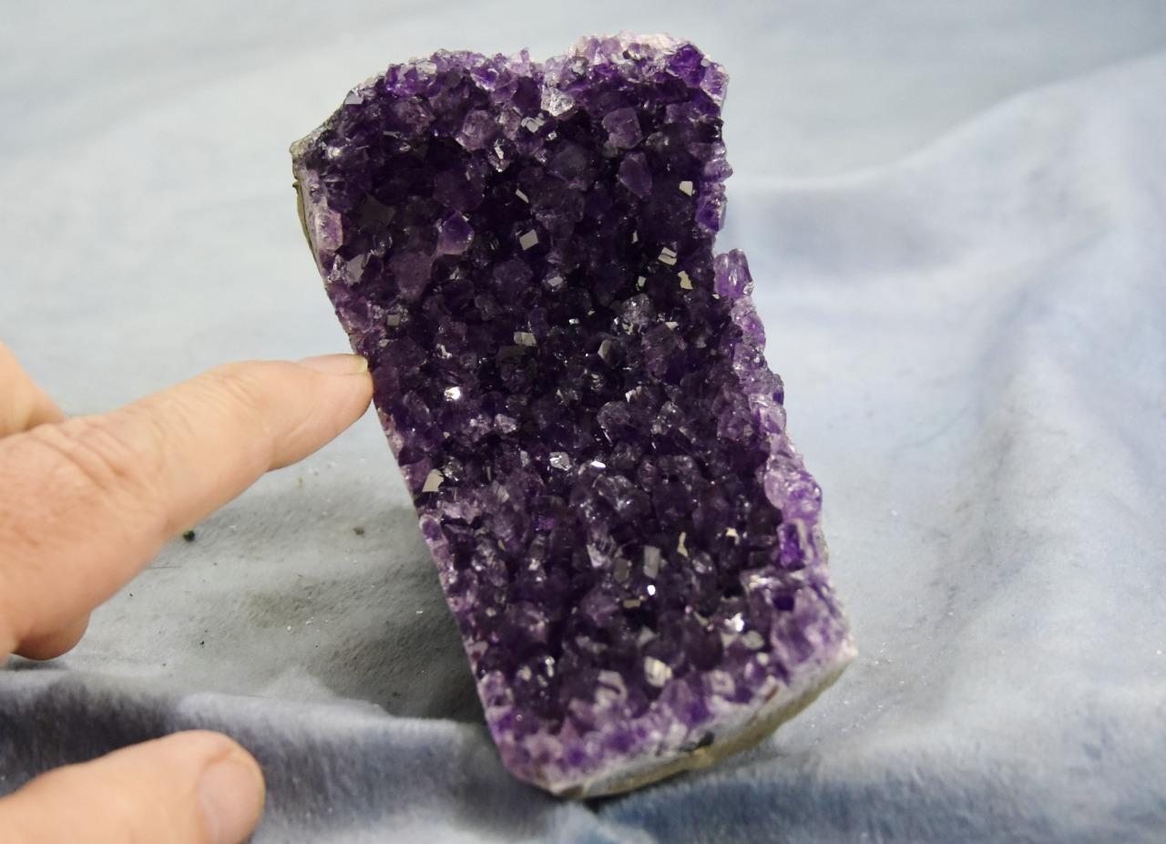 Super Purple Amethyst Geode Cathedral URUGUAY Flat Free Standing 114mm 4.5″ 210c