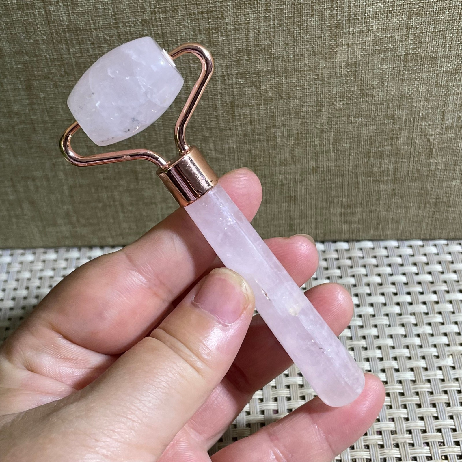 37grose quartz crystal massage stick