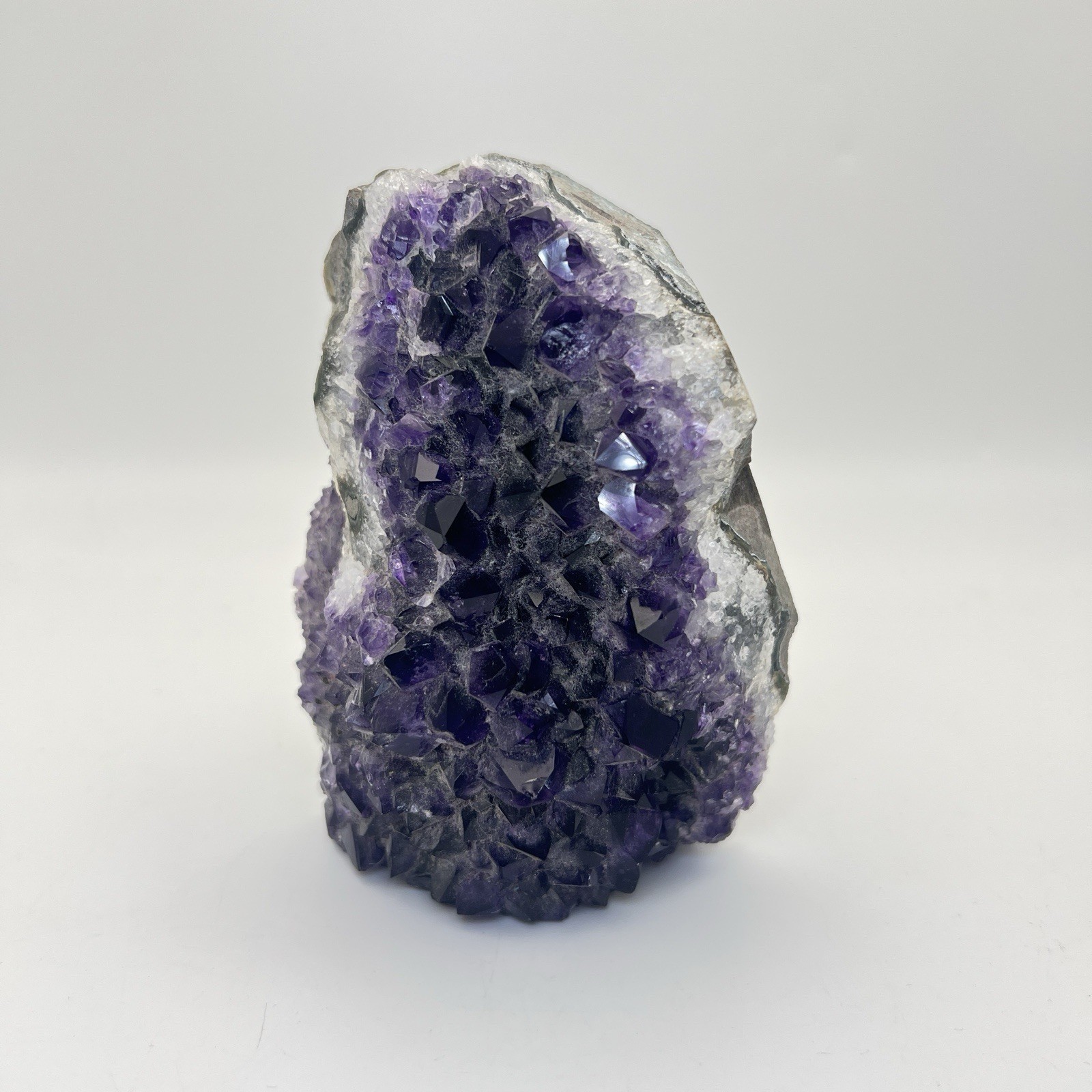 Natural Amethyst Crystal Cluster Geode Freestanding 968g Purple Specimen Decor