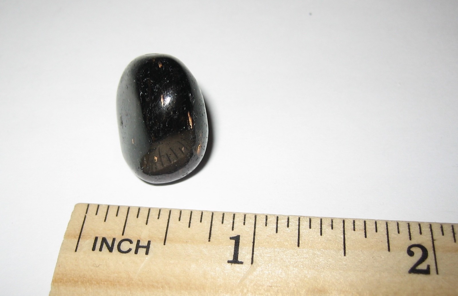 0.8″ RARE TUMBLED POLISHED AUTHENTIC NUUMMITE STONE FROM GREENLAND 9.2grams *17