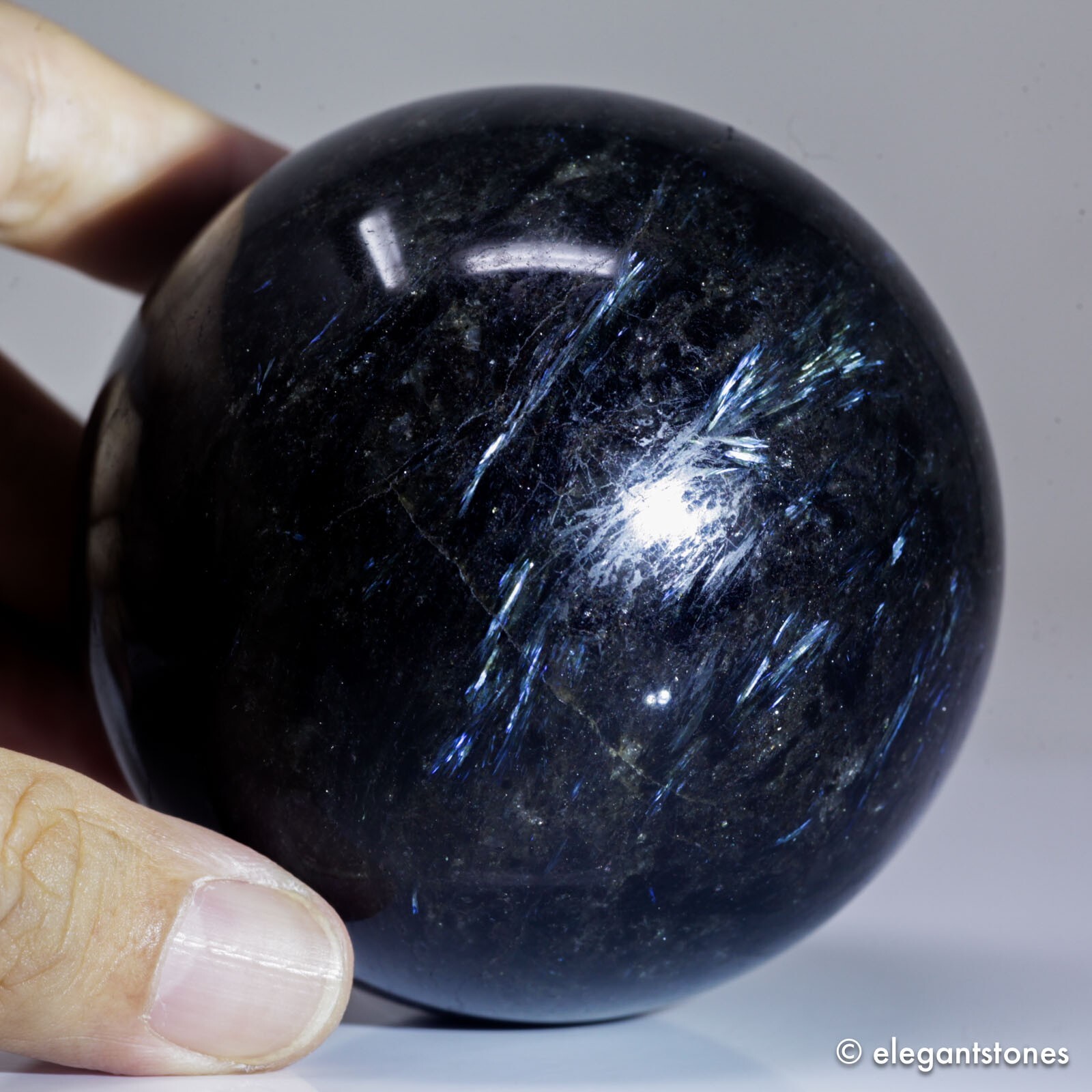 631g74mm Arfvedsonite Sphere Crystal Ball Blue Flash Fireworks Quartz Healing