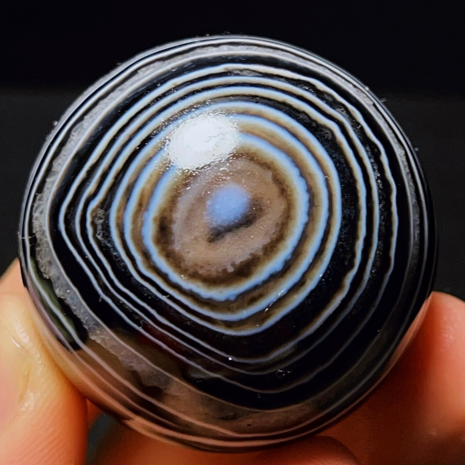 TOP 100G Natural Polished Silk Banded Agate Sphere ball Crystal Madagascar L3977