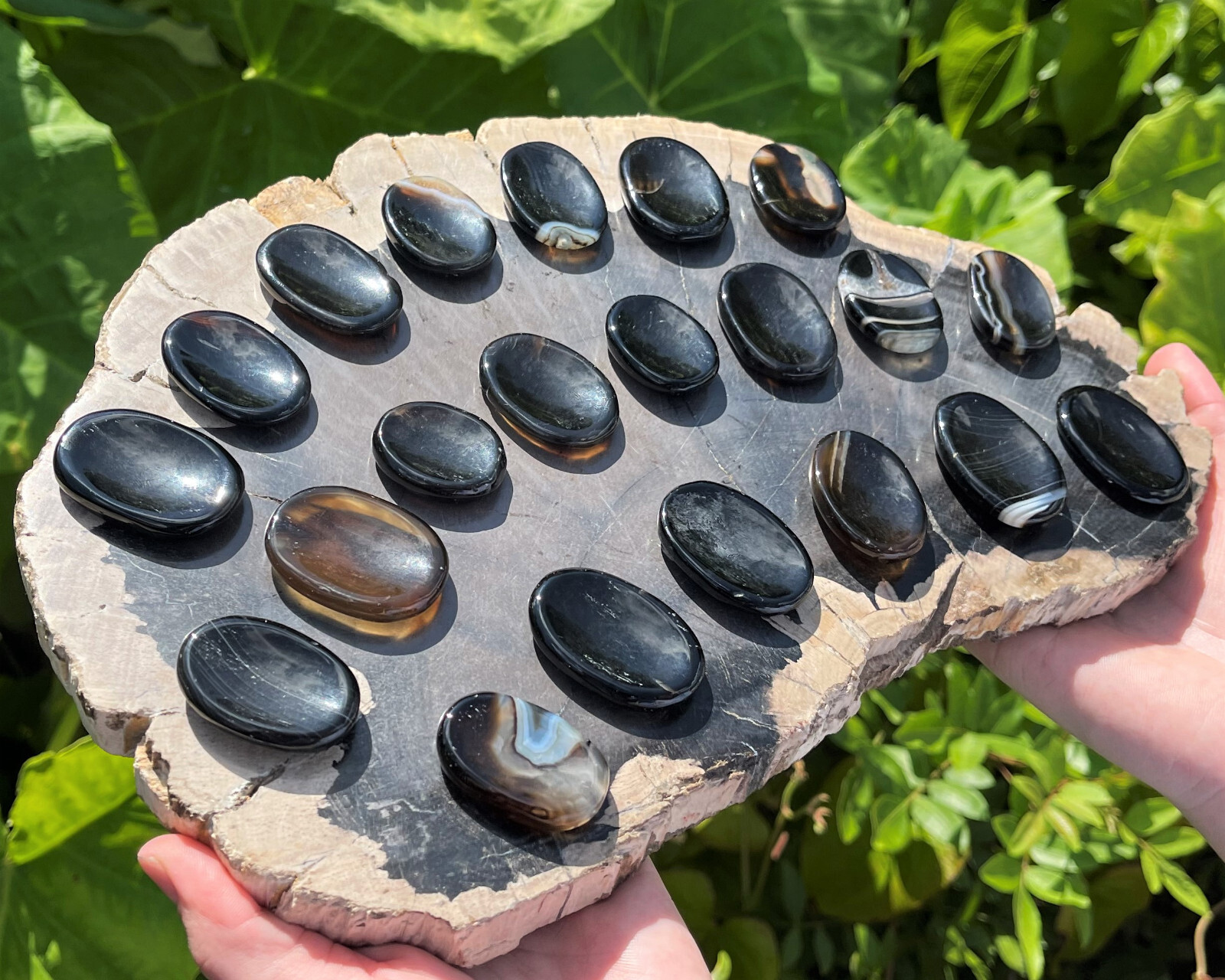 Black Onyx Worry Stone (Polished Gemstone, Black Onyx Crystal Pocket Palm Stone)
