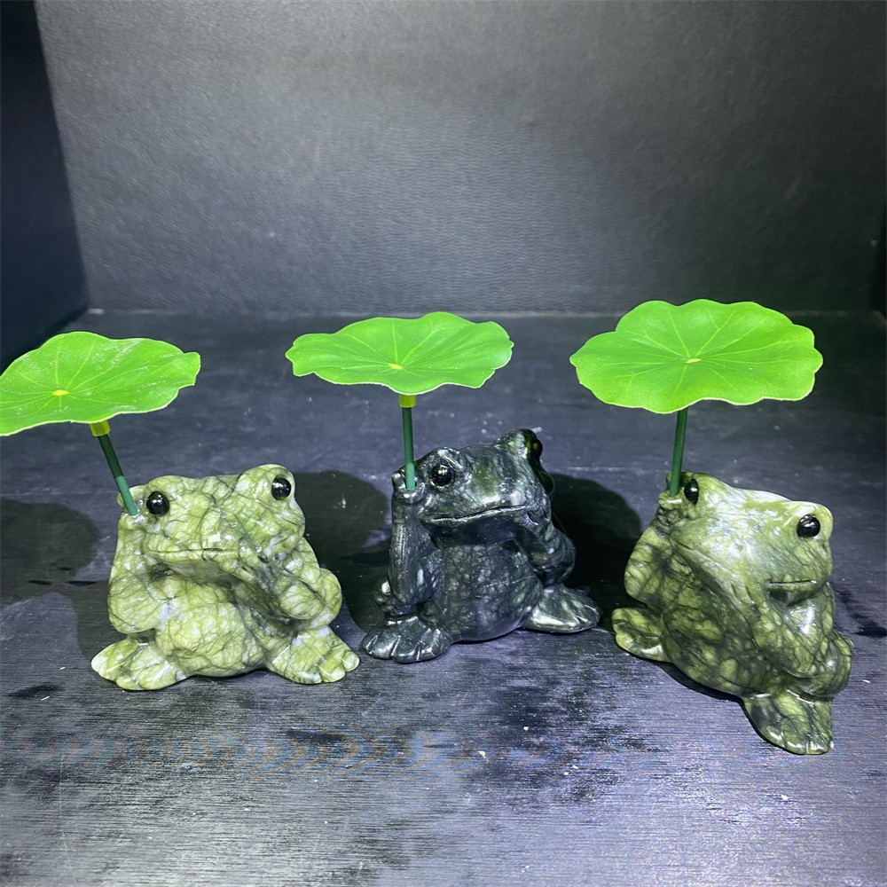 Random 2pcs 0.2LB 2.3″Natural Xiuyan Jade Toad Statue Crystal ReikiCarving Decor