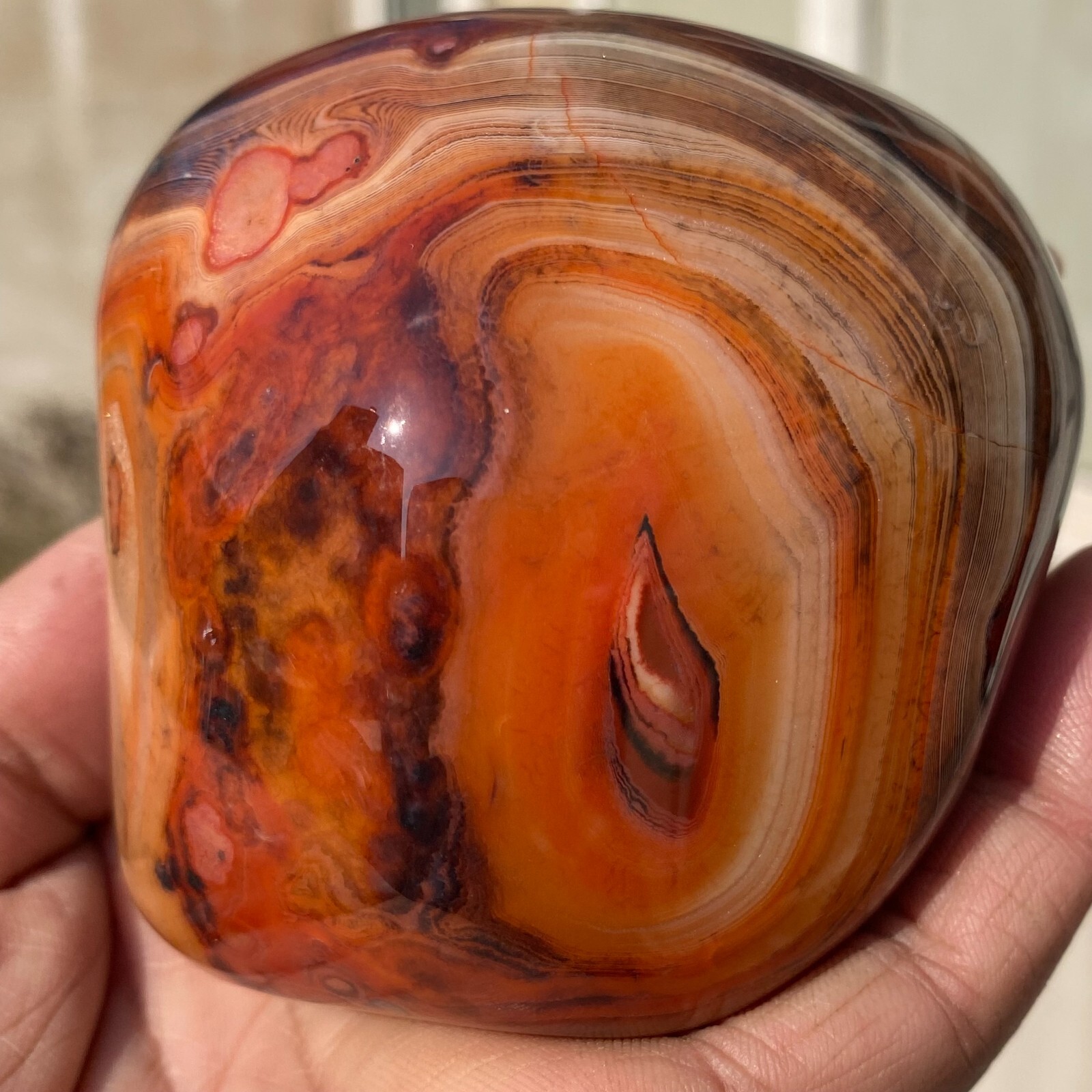 413g Large Banded Agate Natural Carnelian Quartz Crystal Palm Stone Specimen