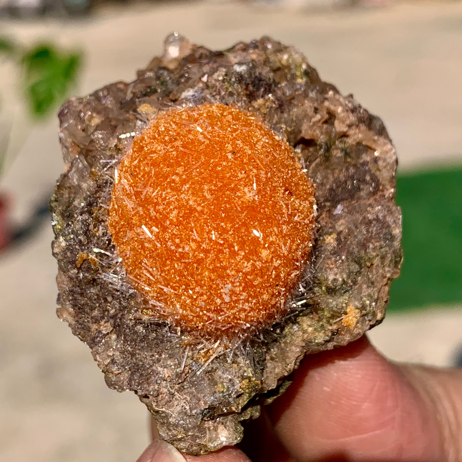 50G Rare Moroccan orange magnesite and quartz crystal coexisting specimen
