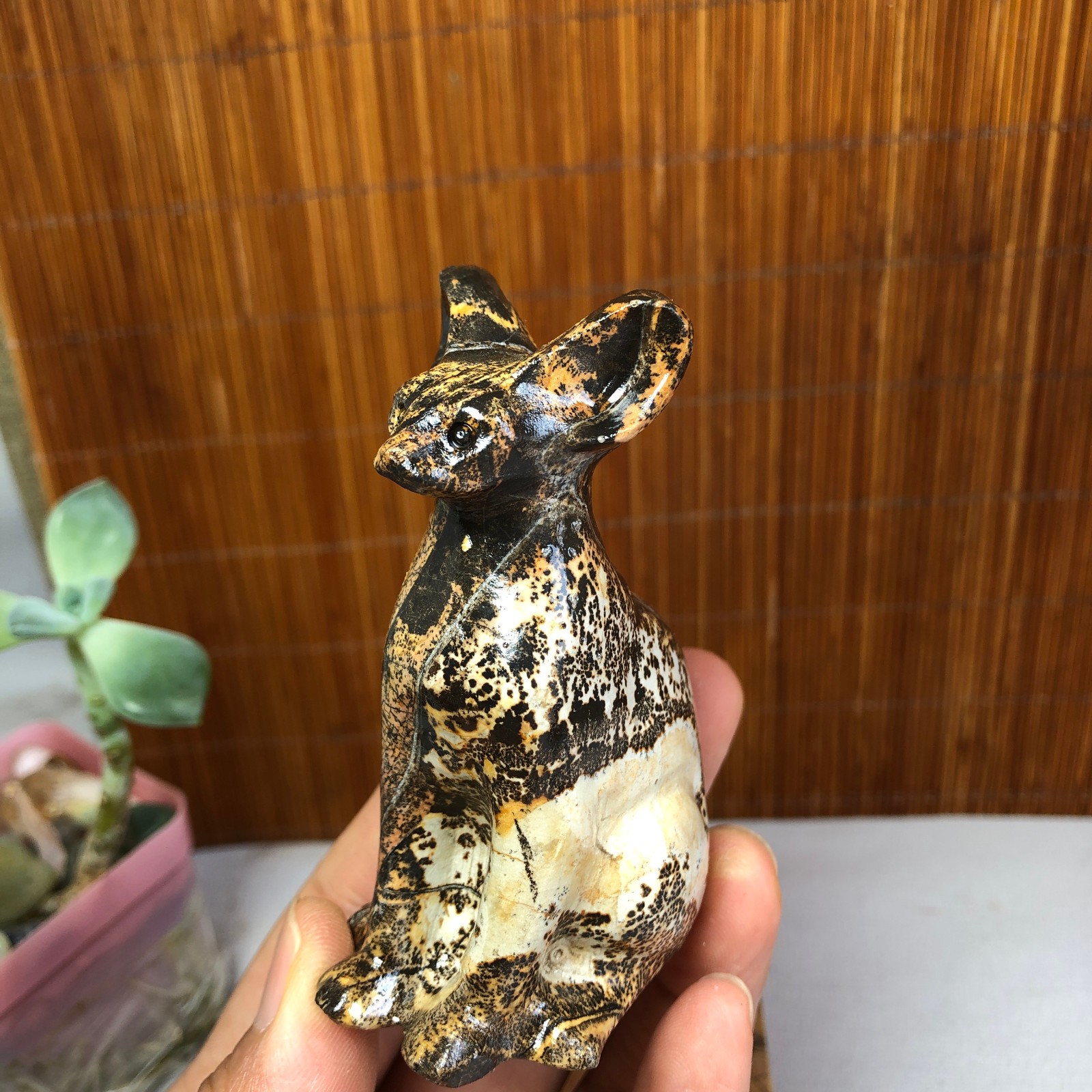 Rare Natural Traditional Chinese Painting Hand Carving Animal Model 133g g8394