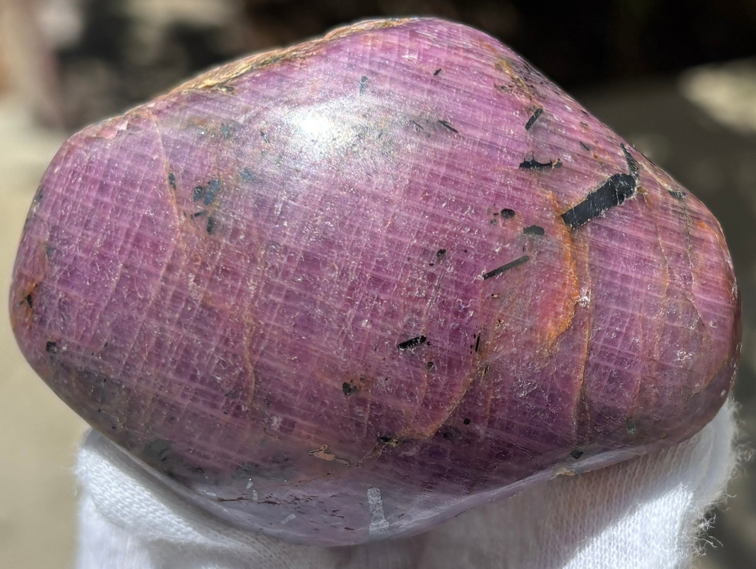 USA SALE 193g XL/LARGE RUBY POLISHED FACE RAW PALMSTONE Palm Stone Thick Chunky