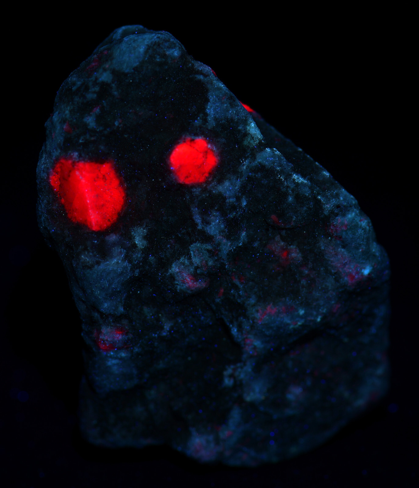 Ruby crystals in Fuchsite and Kyanite. fluorescent. Mysore, India. 83 grams.