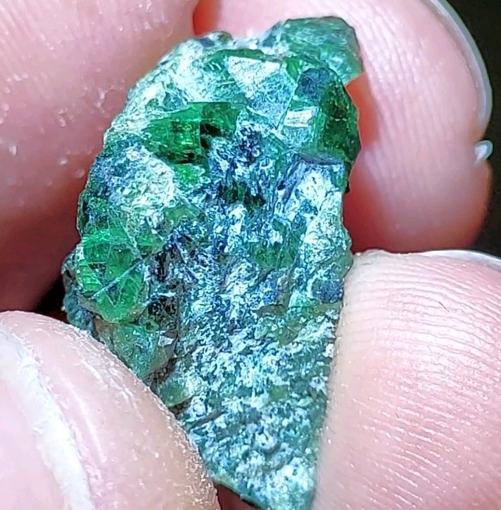 GORGEOUS ALEXANDRITE CLUSTER CHRYSOBERYL NOVELLO CLAIM, ZIMBABWE
