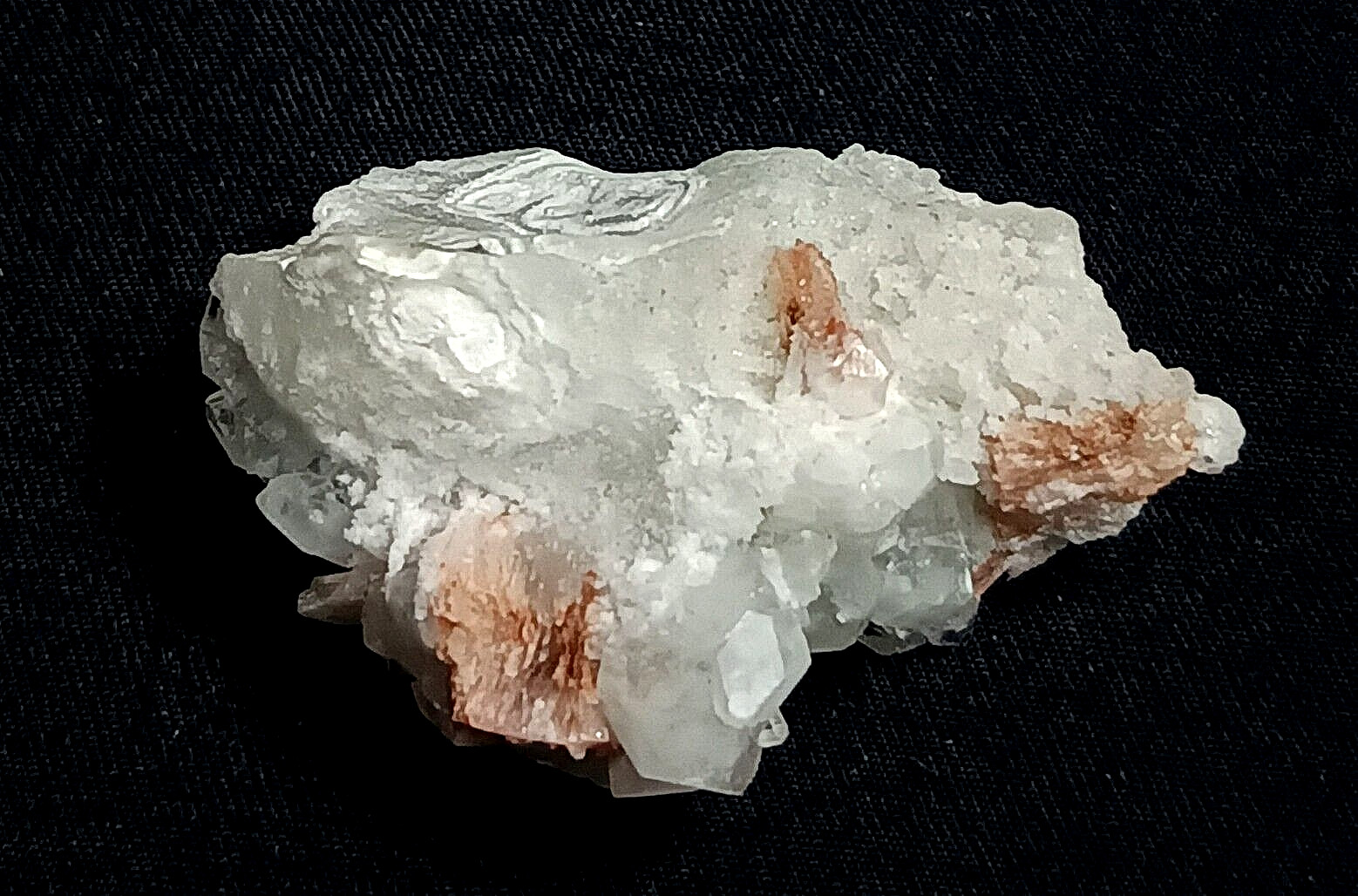 Apophyllite stunning w/ red stilbite crystals cluster spiceman