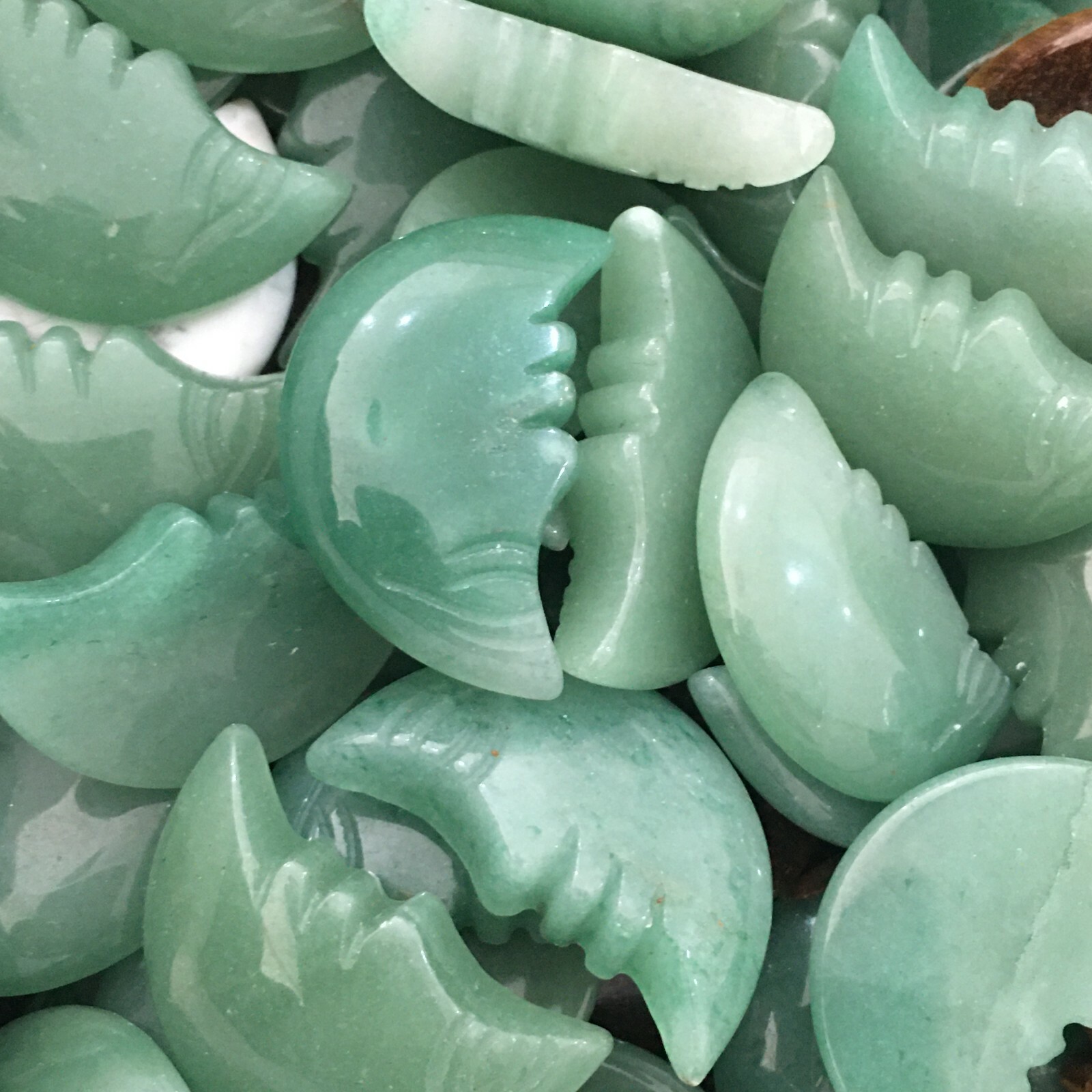 10pc Natural aventurine Quartz hand Carved moon’s face crystal Reiki healing
