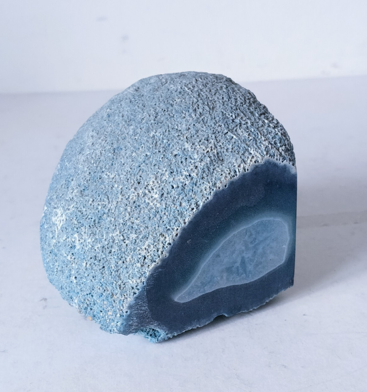(262) Blue Agate Geode # 750g # 7cm x 8cm x 9cm # Paperweight