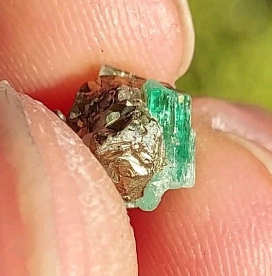 GLOWING GEM EMERALDS ON PYRITE W/ CALCITE DOUBLE TERMINATED MUZO MINE, COLOMBIA
