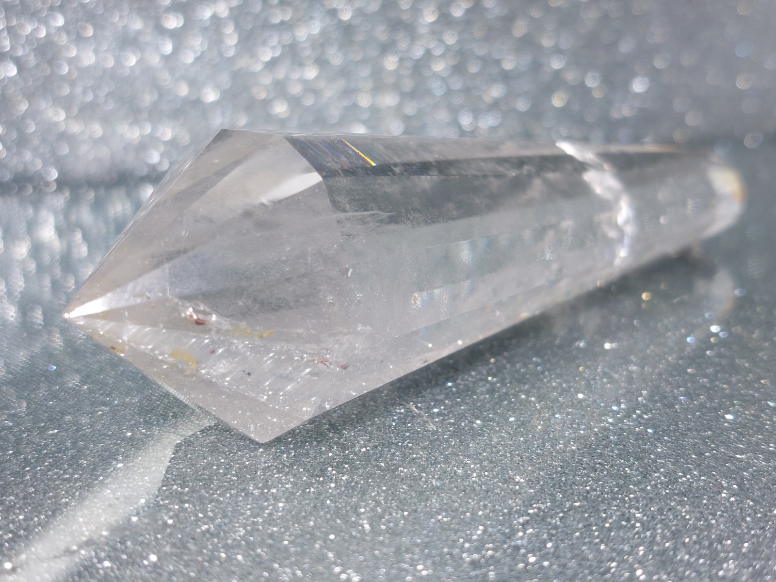 Clear Quartz 12-Sided Vogel Wand 164.9g 14.9cm w/ Rainbow Master Healer