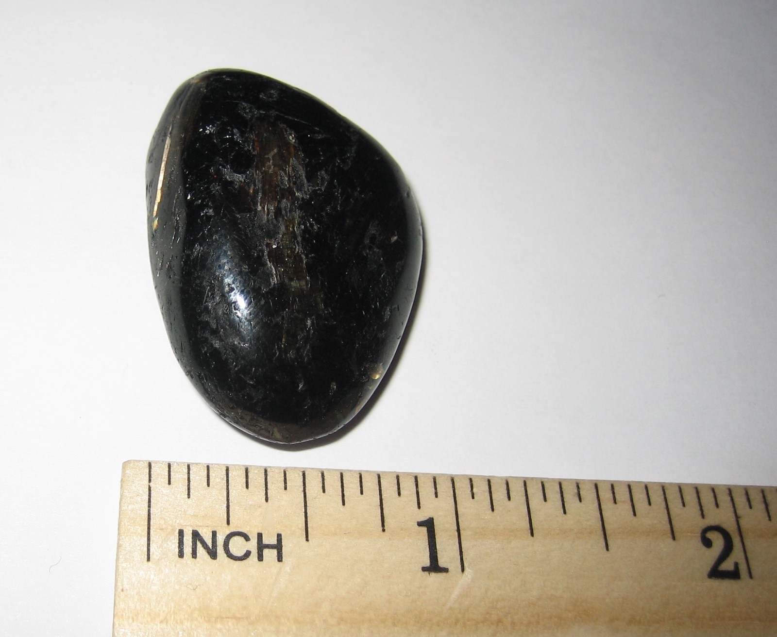 1.3″ RARE TUMBLED POLISHED AUTHENTIC NUUMMITE STONE FROM GREENLAND 17.6grams *15