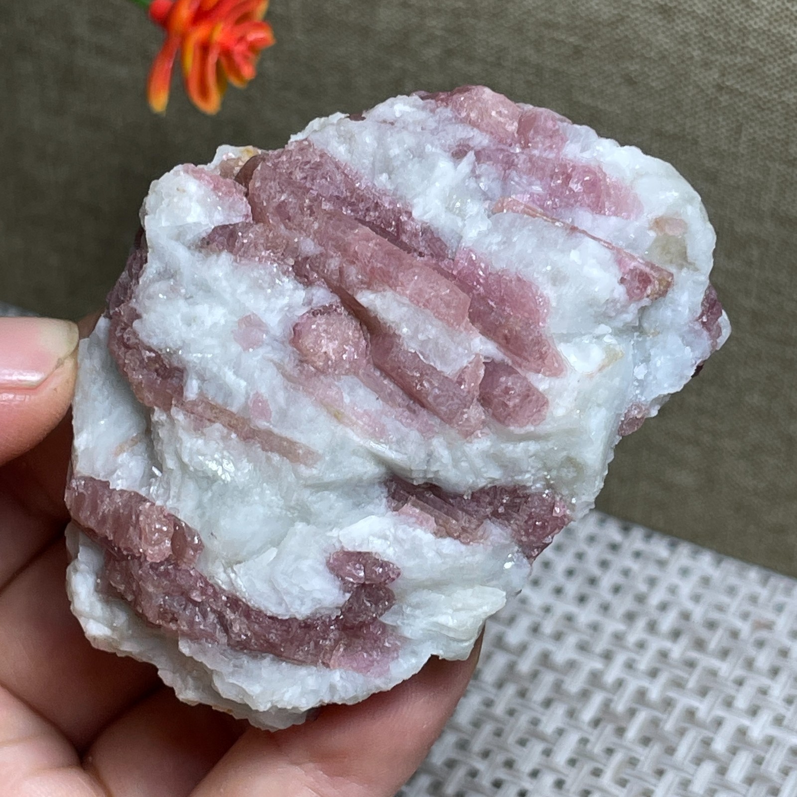 Top Red Tourmaline Crystal Rough Mineral Healing Specimen Original stone 106g A4